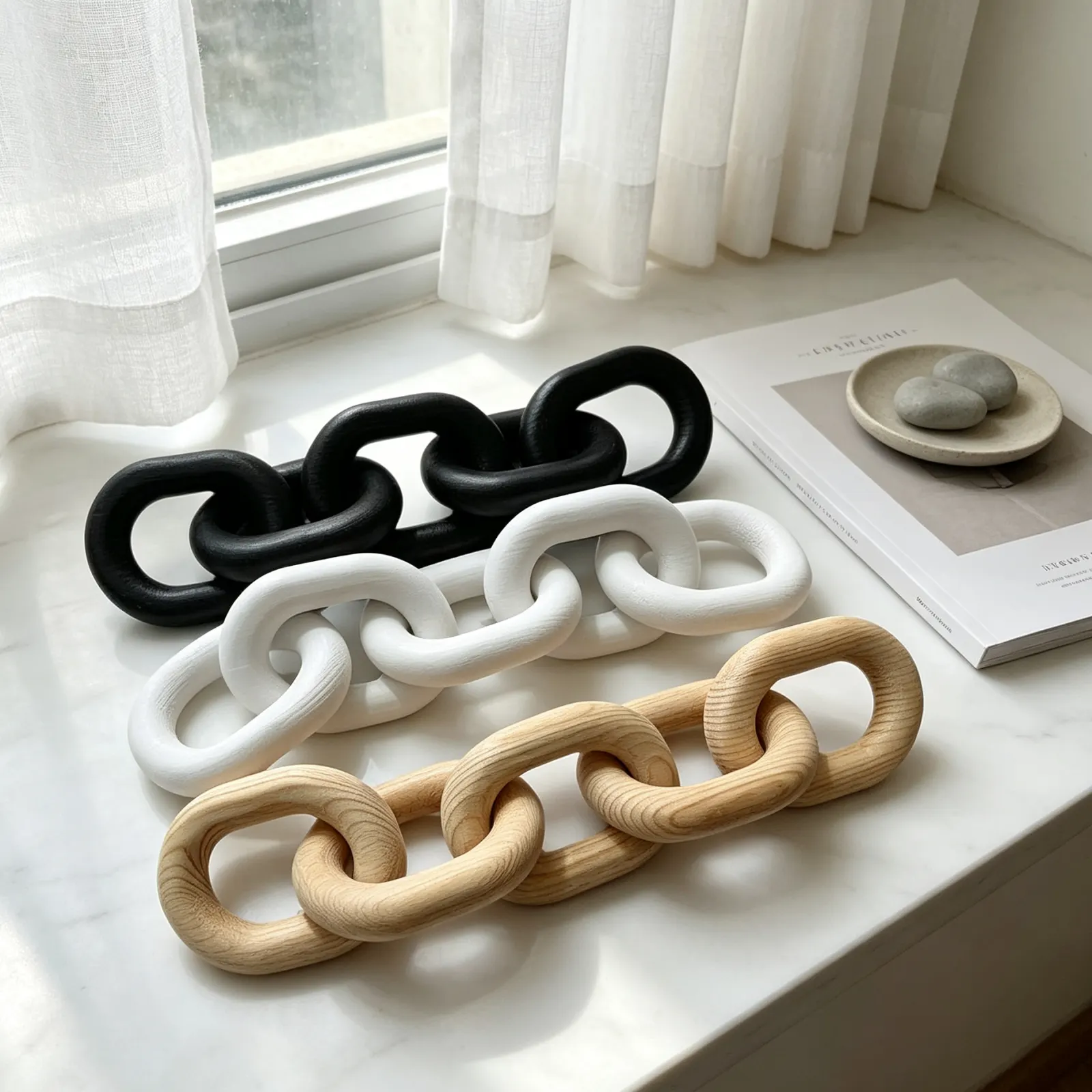 Pine wood decorative chain with five-ring links